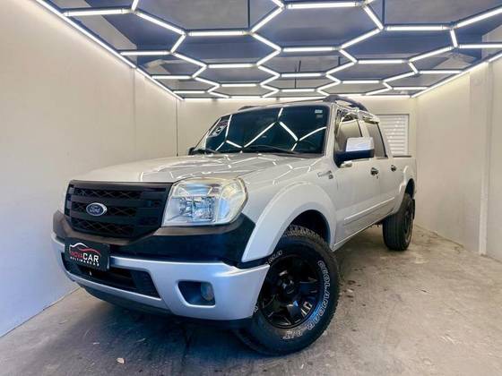 FORD RANGER 2.3 XLT 16V 4X2 CD GASOLINA 4P MANUAL FORD RANGER 2.3 XLT 16V 4X2 CD GASOLINA 4P MANUAL